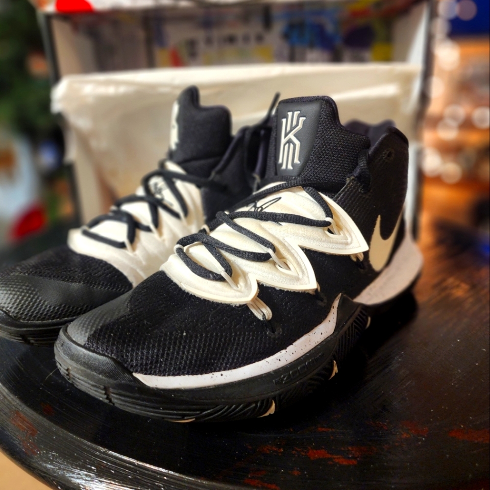 Kyrie 7 shoes